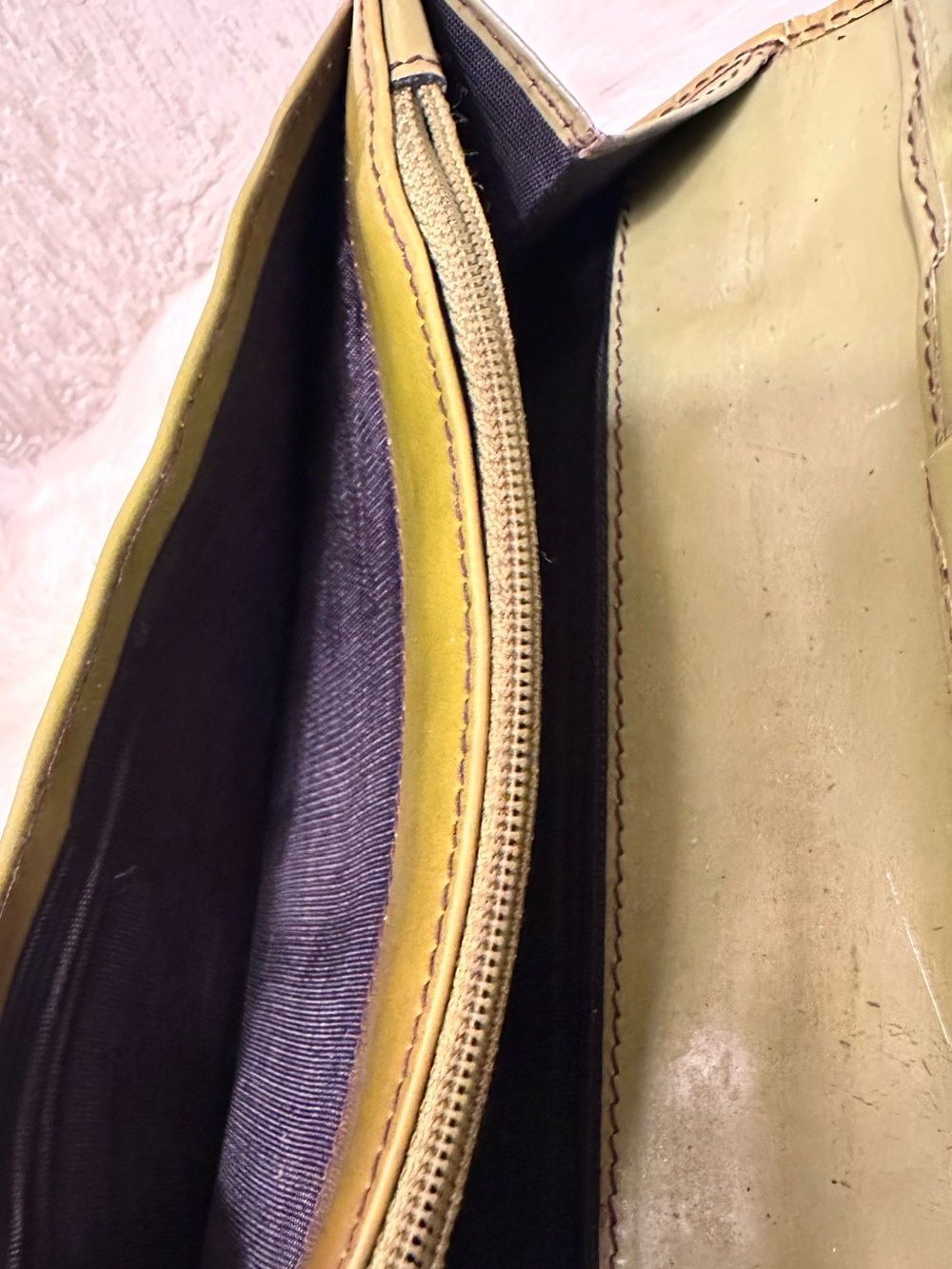 Salvatore Ferragamo Olive Green Patent Wallet- Rehab me! - Picture 6 of 8